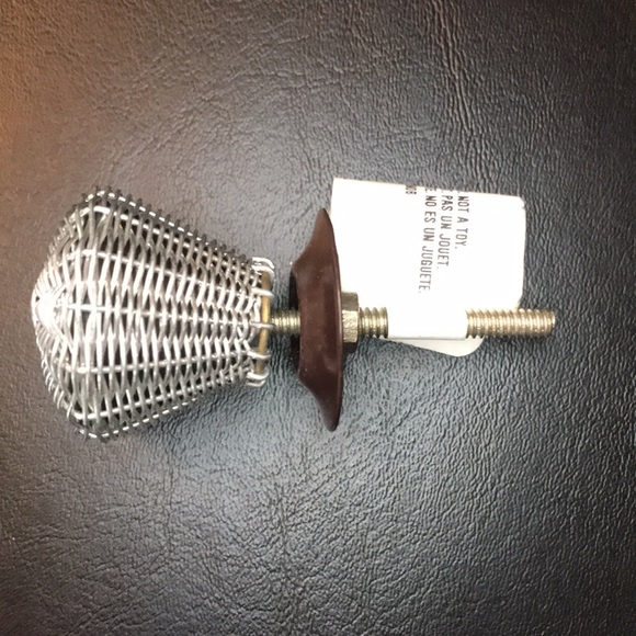 Two drawer knobs - Picture 2 of 5